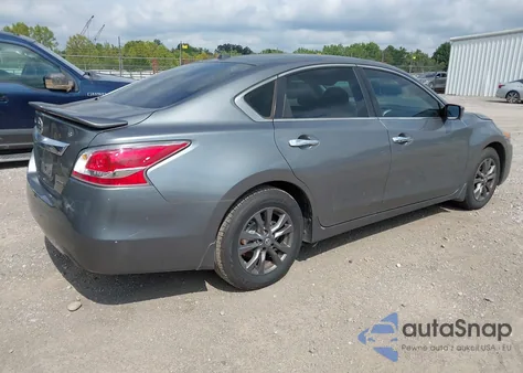 2015 Nissan Altima 2.5 S z USA, uszkodzony, nr VIN 1N4AL3AP5FC495608